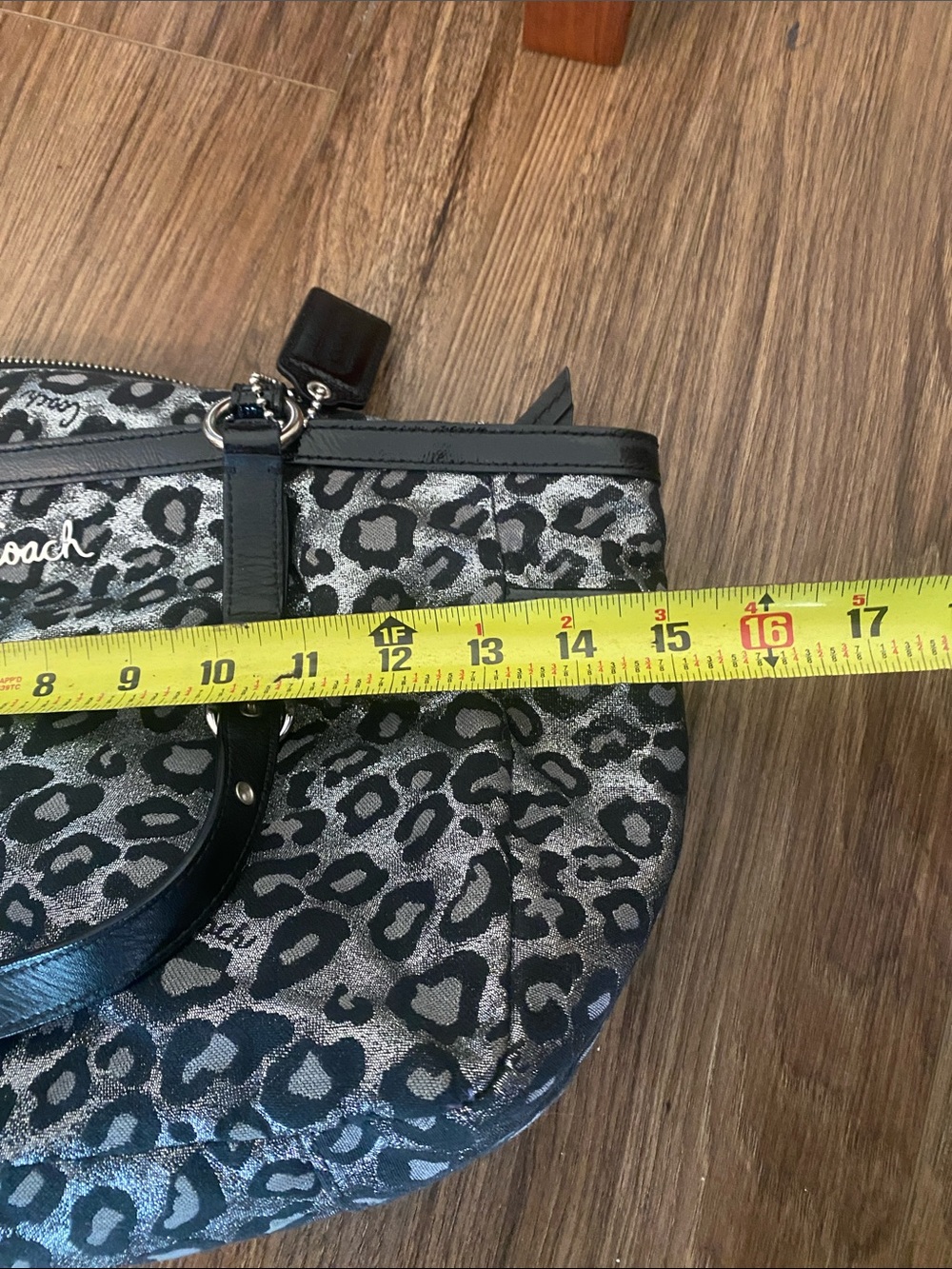 Coach Ocelot Metallic Gray Leopard Print Tote bag.F17675 - Picture 11 of 12